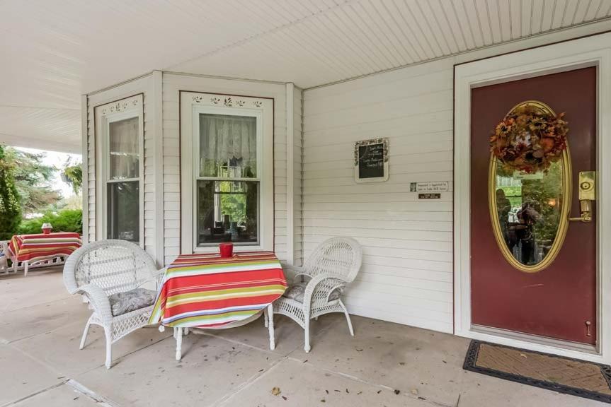 Kingsley House Bed & Breakfast - Full Home Fennville Exterior foto