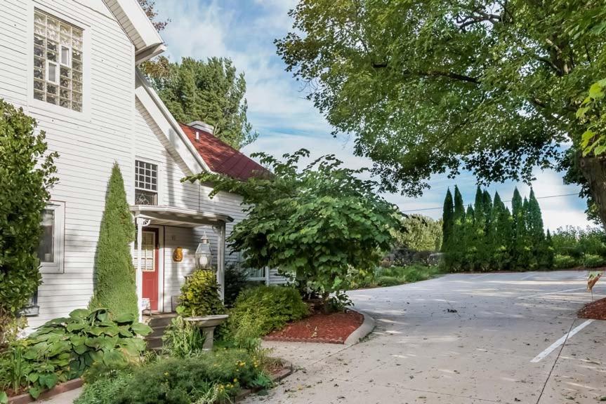 Kingsley House Bed & Breakfast - Full Home Fennville Exterior foto